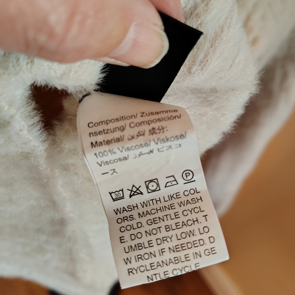 Cozy Cream Turtleneck Sweater - Picture 2 of 7